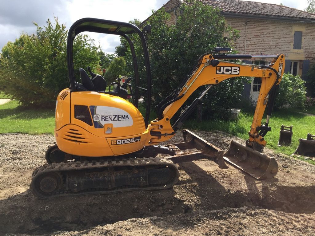 Pelle JCB 2T5