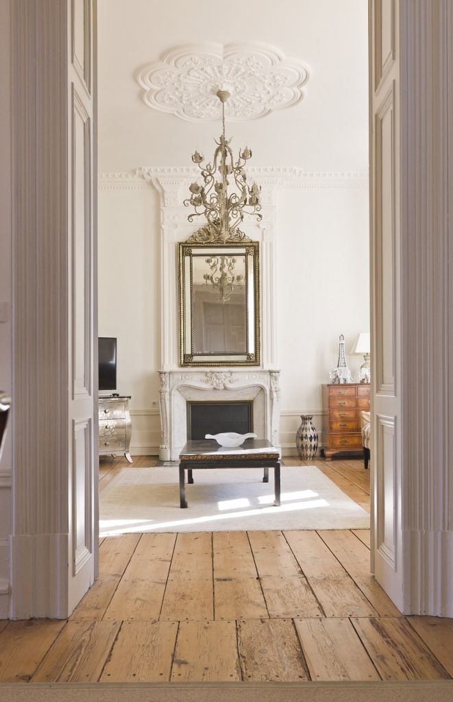 La cheminée du salon