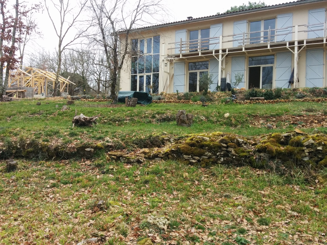 Une grande maison neuve à Paunat